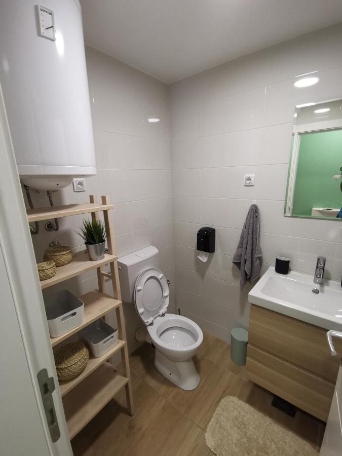 Mateja Apartment Novi Sad Buitenkant foto
